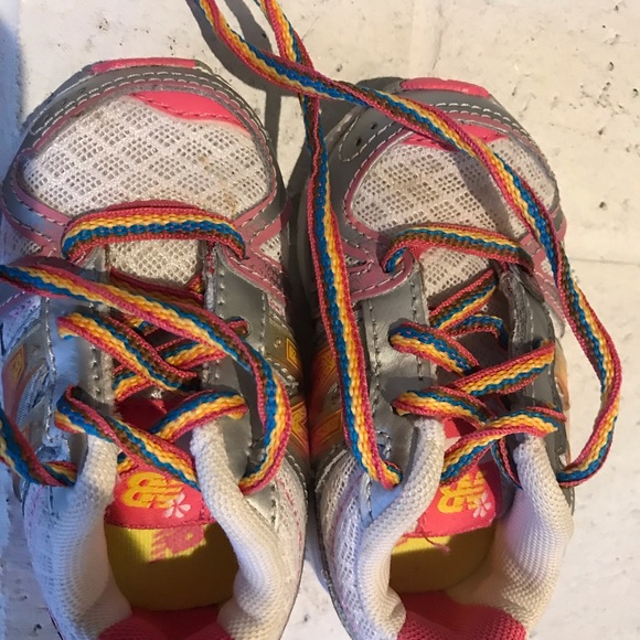 Rainbow Baby Shoes 🦄 - Picture 6 of 6